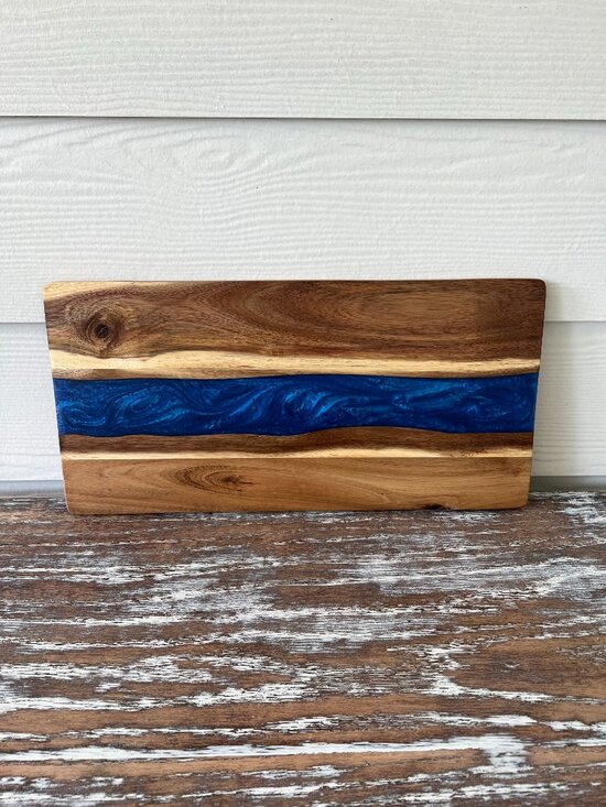 Sapphire Blue Resin River Wood Cutting Board Charcuterie Board Cheeseboard Beach - Picture 5 of 7